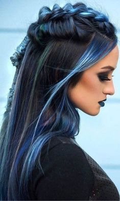 Unique Hair Dye Ideas Brunettes, Gothic Hair Color, Unique Dyed Hair, Glamor Magic, Blue Ombre Hair, Long Layered Haircuts, Long Layered Hair, Hair Dye Colors