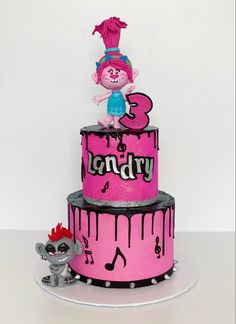 Queen Barb Cake, Trolls World Tour Cake, Poppy And Barb, Buttercream Drip Cake, Buttercream Drip, Kindergarten Graduation Party, Poppy Cake