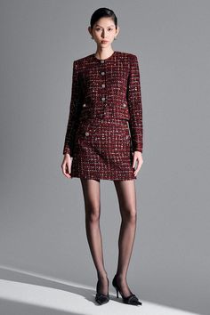 Introducing the skirt, the epitome of luxurious style and convenience. Crafted from high-quality tweed, this skirt features a hidden pocket for discreet storage and an A-line silhouette for a flattering fit. Elevate your wardrobe with this sophisticated and functional piece. Moda Chanel, Tweed Suit, Mean Blvd, Tweed Mini Skirt, Work Suits, Tweed Suits, Tweed Fabric, Basic Dress, Hidden Pocket