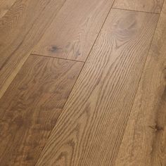 an image of wood flooring that looks like it has been cleaned and is ready to be used