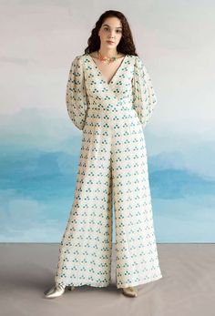 Ease-Off-White Floral Print Jumpsuit-INDIASPOPUP.COM White Printed Kurti Designs Cotton, Designer Jumpsuits For Women Indian, Suit Patterns Women Indian, Indian Jumpsuit Outfit, Jump Suits For Women Jumpsuits, Cotton Jumpsuits For Women, Jumpsuits For Women Indian, Trendy Jumpsuits For Women, Floral Jumpsuit Outfit