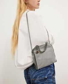 Trendy Gray Satchel For Shopping, Trendy Gray Satchel For Daily Use, Trendy Gray Tote Bag, Trendy Gray Shopping Bag, Trendy Gray Double Handle Bag, Trendy Gray Satchel With Double Handle, Trendy Gray Double Handle Satchel, Trendy Gray Shoulder Bag For Everyday, Trendy Gray Leather Bag