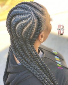 8 Feed Ins, Medium Box Braids Hairstyles, Natural Hairstyles For Work, Box Braids Hairstyle, Small Knotless Braids, Hairstyles For Work, Bday Hair, Cornrow Braid Styles, Small Knotless