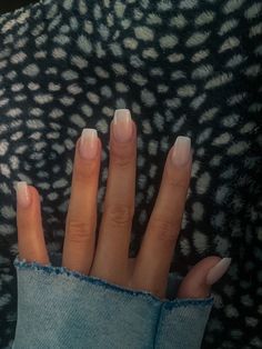 French Tips Powder Nails, Pink Fade To White Nails, Natural French Fade Nails, Fades French Nails, Neutral Pink And White Nails, Short Acrylic Nails Ombre French, French Tip Fade Acrylic Nails, French Fade Gel Nails, Dip Powder Ombre Nails French