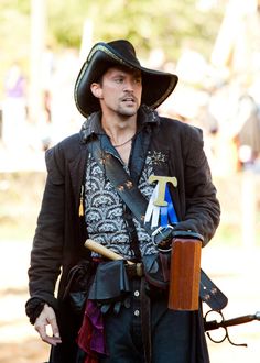 Personal heralds. | 22 Things Renaissance Faires Do Better Than The Real World Ren Faire Costumes, Fair Costume, Ren Faire Costume