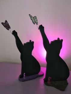 Mici a caccia di farfalle Cat Crafts, Human Silhouette, Novelty Lamp, Table Lamp, Home Decor, Art, Home Décor, Fimo