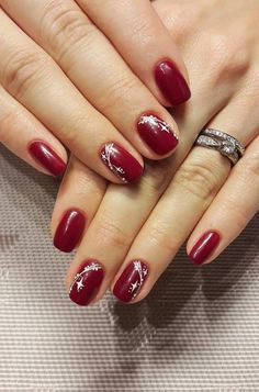 Red Nails Glitter, Red Christmas Nails, Fancy Nails Designs, Christmas Gel Nails, Glitter Gel Nails, Round Nails, Nail Designs Glitter, Design Nail, Nails Gel