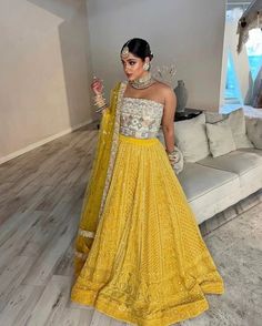 Bridesmaid Lengha, Hair Style On Saree, Chikankari Work, Lehenga Choli For Women, Choli For Women, Indian Wedding Reception, Western Outfits Women, Ghagra Choli, Invisible Zip