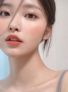 Light Makeup Asian, Korean Soft Makeup, Soft Korean Makeup, Soft Asian Makeup, Makeup Cantik