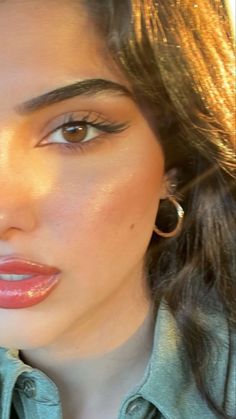 Korean Makeup Trends, Avrey Ovard, Sunkissed Makeup, Face Card, Makeup Looks Tutorial, No Eyeliner Makeup, Makeup Obsession, Makeup Pictures, روتين العناية بالبشرة