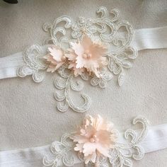 Light Ivory Wedding Garter Set, No Slip Grip Garter Toss Keepsake Gorgeous Lace Bridal Garter Belt Antique White Cream Plus Size Petite Flat - Etsy Lace Bridal