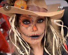 Scary Scarecrow Makeup, Scarecrow Costume Diy, Halloween Makeup Diy Easy, Scarecrow Halloween Makeup, Halloween Costumes Scarecrow, Scary Scarecrow, Scarecrow Makeup, Makeup Scary