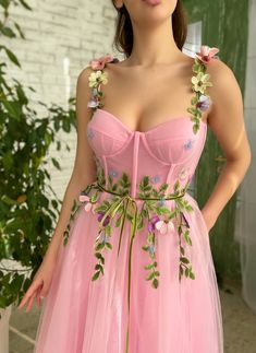 Floral Hoco Dress, Tea Length Homecoming Dresses, Tea Length Formal Dresses, Teuta Matoshi, Mode Rose, Special Occasion Gowns, Pink Homecoming Dress, Prom Dresses With Pockets, Pink Prom Dress