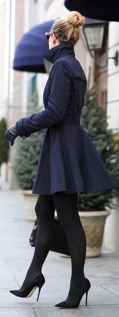 The coat is gorgeous, though I'd take it in a nice black. The length, collar, waist-fit, and hem flow are exactly what I'm looking for. Peplum Coat, Brooklyn Blonde, Chique Outfits, Black Clothing, Street Style Winter, 가을 패션, Fashion Mode, Looks Style, Mode Inspiration