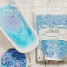 Mermaid Bath, Bath Bomb Ingredients, Diy Hanging Shelves, Mason Jar Projects, Mermaid Kisses, Cosmetica Natural, Diy Wall Shelves, Wine Bottle Diy Crafts, Mason Jar Crafts Diy