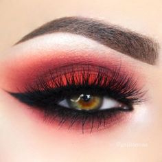 ✞THEmeanestWITCH✞ Carnaval Make-up, Make Up Mata, Contour Bronzer, Concealer Powder, Devil Makeup, Red Eye Makeup, Vampire Makeup, Mascara Eyeliner, Red Eyeshadow