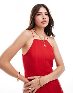 Vestidos de ASOS DESIGN Demasiado bonito como para llevarlo solo una vez Escote cuadrado Tirantes fijos Cierre de cremallera lateral Corte estándar Cami Midi Dress, Design Square, Square Neck, Side Zip, Must Haves, Latest Trends, Asos, Midi Dress, Red