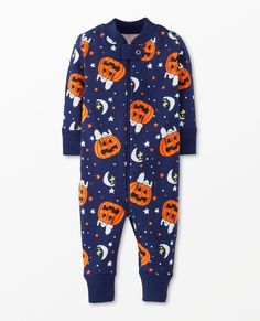 Baby Peanuts Halloween 2-Way Zip Sleeper | Hanna Andersson Family Closet, Sleeper Pajamas, Boo Baskets, Peanuts Halloween, Unisex Pajamas, Halloween Pajamas, Sensory Friendly, Baby Sleepers, Halloween Artwork