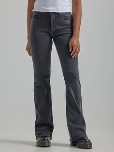 FLARED & FLATTERING It's our signature high rise fit and a fun, flared leg opening. The Wrangler® women's high rise Fierce Flare jeans feature our most flattering fit at the waist as well as a contoured waistband specially crafted for comfort that fits every body. These women's flare jeans are designed with plenty of stretch to keep you comfortable, even on your busiest days. Their '70s-inspired flared leg offers a touch of drama that adds a stylish edge to every outfit. Womens Flare Jeans, Wrangler Jeans, 70s Inspired, Flare Jeans, Aesthetic Clothes, Women's Jeans, Outfit Ideas, High Rise, Fashion Inspo