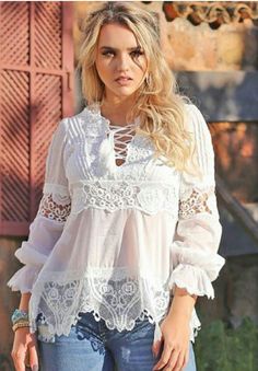 Bohemian Blouses, Fashion And Beauty Tips, Over 50 Womens Fashion, Top Shirt Women, Russian Fashion, Beautiful Blouses, Girly Outfits, Trendy Tops, Blouse Styles