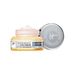 Discover the best eye cream from IT Cosmetics for dark circles, crow’s feet, lack of firmness and dryness. Add it to your anti-aging skincare routine today! Anti Aging Concealer, Eye Moisturizer, Anti Aging Skincare Routine, Dark Eye Circles, Creme Anti Age, Anti Aging Eye Cream, Best Eye Cream, Eye Anti Aging, Hydrating Moisturizer