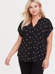 Raccoon Print, Dolman Sleeve Top, Blouse Plus Size, Challis Fabric, Dolman Sleeve Tops, Cute Blouses, Tie Front Blouse, Plus Size Blouses, Black Plaid