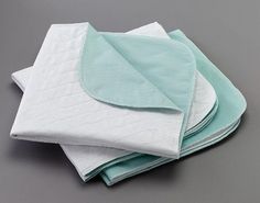 Reusable/Washable waterproof bed pad, 17 x 24 BH Medwear http://www.amazon.com/dp/B003QRN3QW/ref=cm_sw_r_pi_dp_eH0wvb1EM876F Mattress Stains, New Mattress, Clean Bed, Incontinence Pads, Mattress Cleaning, Bed Back, Daily Living, Coverlet Set