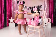 MINNIE MOUES - TOP+SHORT SET | Miss Lyla Boutique Mouse Costume Girl, Minnie Birthday Theme, Minnie Mouse Photo Shoot, Minnie Mouse Outfit, Minnie Mouse Birthday Outfit, Mickey Mouse Costume, Outfit Disney, Mickey Mouse Outfit, Disney Baby Clothes