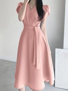 Sunday Dress Outfit, Cute Korean Fashion, Pretty Dresses Casual, Simple Frock Design, Simple Frocks, Jumpsuit Elegant, Fashion Design Dress, Girly Dresses, Tomboy Style Outfits