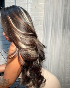 Beach Hairstyles For Long Hair, Hair Streaks, Have Inspiration, Hair Laid, Dope Hairstyles, Beach Hairstyles, Hairstyles Curly, School Looks, Hair Inspiration Color