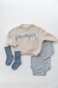 Introducing the oversized baby sweater: generously oversized for that oh-so-cozy fit, you'll wish you had one for yourself to match! The sweater is made of 100% cotton, so you can rest easy knowing that it's safe for your little one's skin.  We're glad to offer optional, hand-embroidered personalization to this item as well. To customize your own, simply provide the text that you would like embroidered along with the yarn color of your choice in the personalization box. Kindly note that our turn Baby Name Sweater, Baby Jumpers, Name Sweater, Moon Baby, Pull Bebe, Honey Moon, Pull Oversize, Toddler Sweater