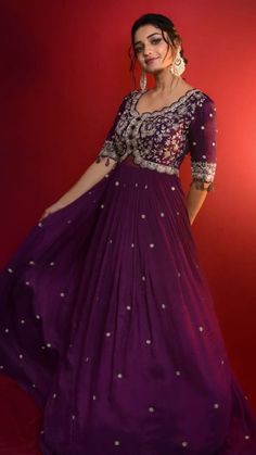 Purple Indian Outfit, Latest Traditional Dresses, Hruta Durgule, Outfit Ideas For School, Outfit Verano, School Outfit Ideas, Outfit For School, Accessories Outfit