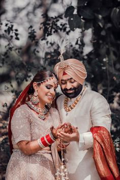 Do you have plans for a wedding shortly? Contact us at +91 981 440 4141 to make your wedding more extraordinary and remarkable. The Cinestyle India is one of the best candid wedding photographers in Chandigarh and you are invited to view our wedding photography portfolio. #photography #weddingphotography #weddingdress #wedding #weddinginspiration @cinestyleindia New Wedding Photography India, Cupal Photo Shoot Wedding, Indian Wedding Poses For Bride And Groom, Close Up Couple Photoshoot, Copal Photography, Candid Photography Wedding, Couple Stills, Marriage Photoshoot, Wedding Photography India