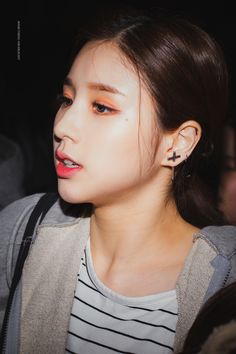 Kang Minah, Loona Heejin, Hula Hoop, Great Pictures, Log In