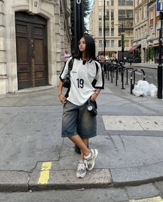 Outfit Inspo Casual, Causual Outfits, Just Girl Things, Fashion Wear, Fashion Killa, Classy Outfits, Minimalist Fashion, Street Photography, Streetwear Fashion