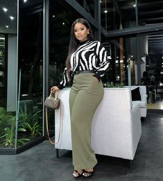 A Line Pants Outfit, Women’s Summer Business Outfits, Business Casual Style Women, Casual Work Dresses For Women, Casual Work Attire Women, Cute Professional Outfits Black Women, Stylish Work Attire Classy, Winter Office Outfits Women Casual, Business Attire Black Women