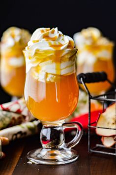 Apple Hot Toddy, Hot Toddy Cocktail, Spiked Apple Cider, Toddy Recipe, Apple Brandy, Gin Fizz, Boozy Drinks, Winter Cocktails, Hot Toddy