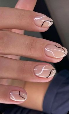 Unghie Sfumate, Minimal Nails Art, Subtle Nails, Modern Nails, Simple Gel Nails, Minimal Nails, Casual Nails, Work Nails, Classy Acrylic Nails