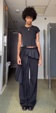 Edgy Clean Aesthetic, Corp Core Fashion, Orchestra Aesthetic Outfits, Spain Street Fashion, Brutalism Fashion, Dystopia Outfit, Skirt Over Pants, Gender Neutral Fashion, Skirt Pant