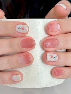 19 Simple Flower Nail Designs for a Perfect Spring | The KA Edit Minimal Nails Art, Korean Nail Art, Peach Nails, Hello Nails, Cute Simple Nails, Lavender Nails, Simple Gel Nails