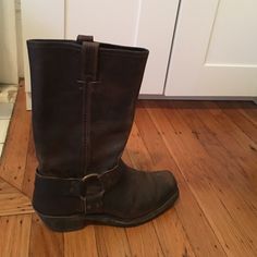 Vintage Brown Motorcycle Boot Brown Motorcycle Boots, Brown Motorcycle, Motorcycle Boot, Shoes Vintage, Motorcycle Boots, Frye Shoes, Moto Boots, Vintage Shoes, Vintage Brown