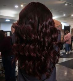 Red Toned Black Hair, Dark Hair With Red Undertones, Reddish Black Hair, Cola Hair, Cherry Cola Hair, Hair Color Options, Dark Red Hair, Cherry Cola, Hair Coloring