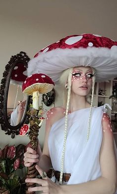 Renasaunce Costumes, Cottage Core Halloween Costume, Flower Staff, Mushroom Outfit, Fair Costume, Market Outfit, Renn Faire, Mushroom Costume, Halloweenský Makeup