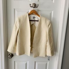 New With Tags/ Never Worn Tahari Arthur S. Levine Tweed Jacket- Size 14p Cream Tweed Outerwear For Formal Occasions, Formal Cream Tweed Outerwear, Spring Formal Tweed Jacket, Spring Cream Tweed Blazer, Spring Beige Tweed Blazer, Cream Tweed Jacket For Spring, Spring Tweed Outerwear For Work, Spring Tweed Workwear Outerwear, Spring Workwear Tweed Jacket