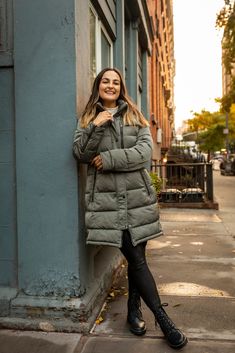 Boots for winter Winter Boots For Snow, Boots For Nyc Winter, Shoes For New York Winter, Boots For Europe In Winter, New York Winter Boots, Boston Winter Outfits Cold Weather, Nyc Winter Outfits Plus Size, Nyc December Outfit, City Outfits Winter