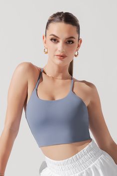 Whether your movement-of-the-day includes sunrise salutations or midday soirées, this crop top adds a touch of comfort and chic to every occasion. Compression Level: Performance Level: Short Bra, Olympic Lifting, Leggings Hoodie, Bra Dress, Swimming Workout, Workout Crop Top, Long Sleeves Jacket, Hoodie Dress, Cropped Tank Top