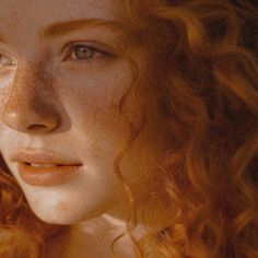 Gemma Doyle, Red Hair And Freckles, Red Hair Brown Eyes, Men Aesthetic Outfits, Beautiful Freckles, Natural Red Hair, Sansa Stark, Iconic Characters