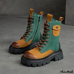 Olivia Mark - Stylish Chunky High-top Motorcycle Boots with Color Collision Retro Tube Design Leather Combat Boots Women, Solar Punk, Grunge Boots, 일본 패션, Dr Shoes, Winter Heels, Grunge Outfit, Retro Motorcycle, Spark Joy