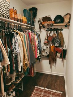 Cute Western Dorm Room Ideas, Vintage Boho Western Bedroom, Western Closet Room Ideas, Country Closet, Cowboy Closet Ideas, Western Style Bedroom Ideas, Country Girl Room Aesthetic, Western Walk In Closet Ideas