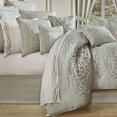 Nouveau SPA 4-Piece Comforter Set By J Queen Comforter Sets By J. Queen New York Green Comforter Sets, Bedroom Set Designs, Luxury Comforter Sets, Bedroom Comforter Sets, Stylish Bedroom Decor, Green Comforter, Blue Comforter Sets, Hotel Collection Bedding, Wooden Bedroom